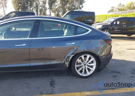 2019 Tesla Model 3 Long Range/Mid Range/Standard Range/Standard Range Plus из США, поврежденный, VIN 5YJ3E1EA8KF311055